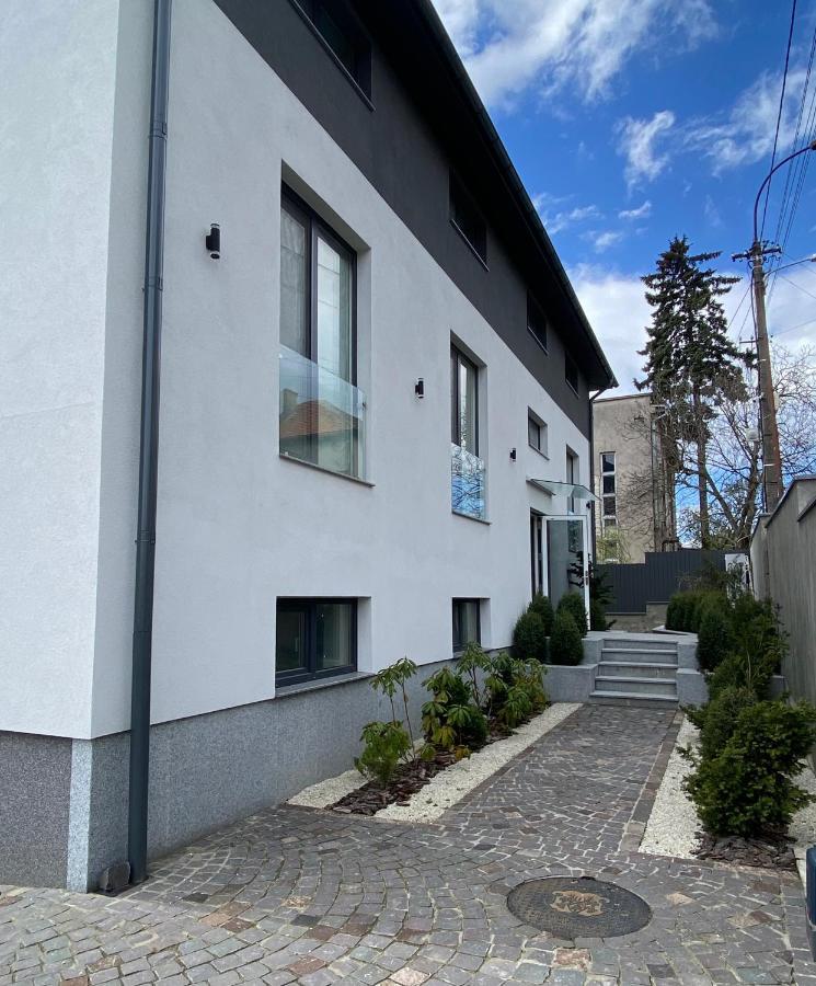 Панорамні Апартаменти Uzhhorod Exterior photo