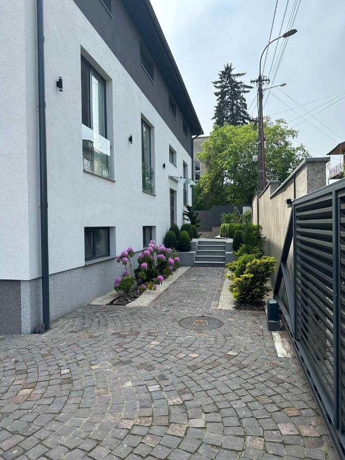 Панорамні Апартаменти Uzhhorod Exterior photo